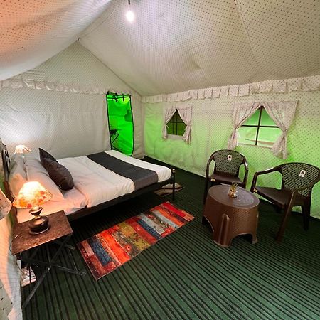 Himalayan Riverside Swiss Cottage Tents, Manali Luaran gambar