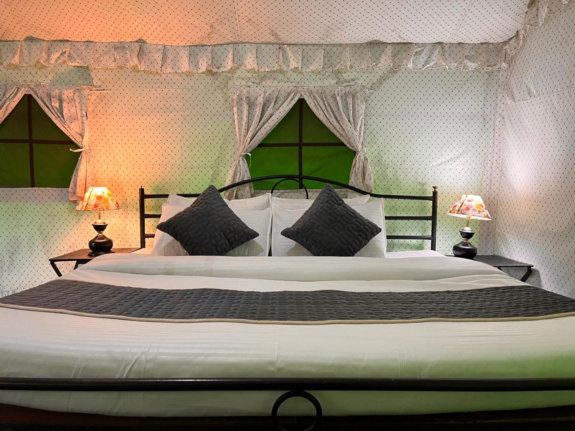 Himalayan Riverside Swiss Cottage Tents, Manali Luaran gambar