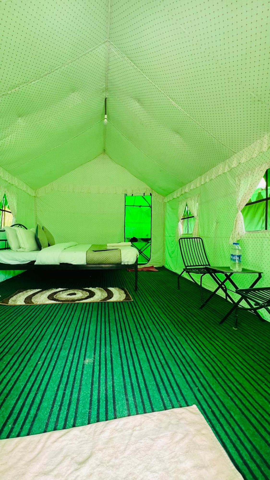 Himalayan Riverside Swiss Cottage Tents, Manali Luaran gambar