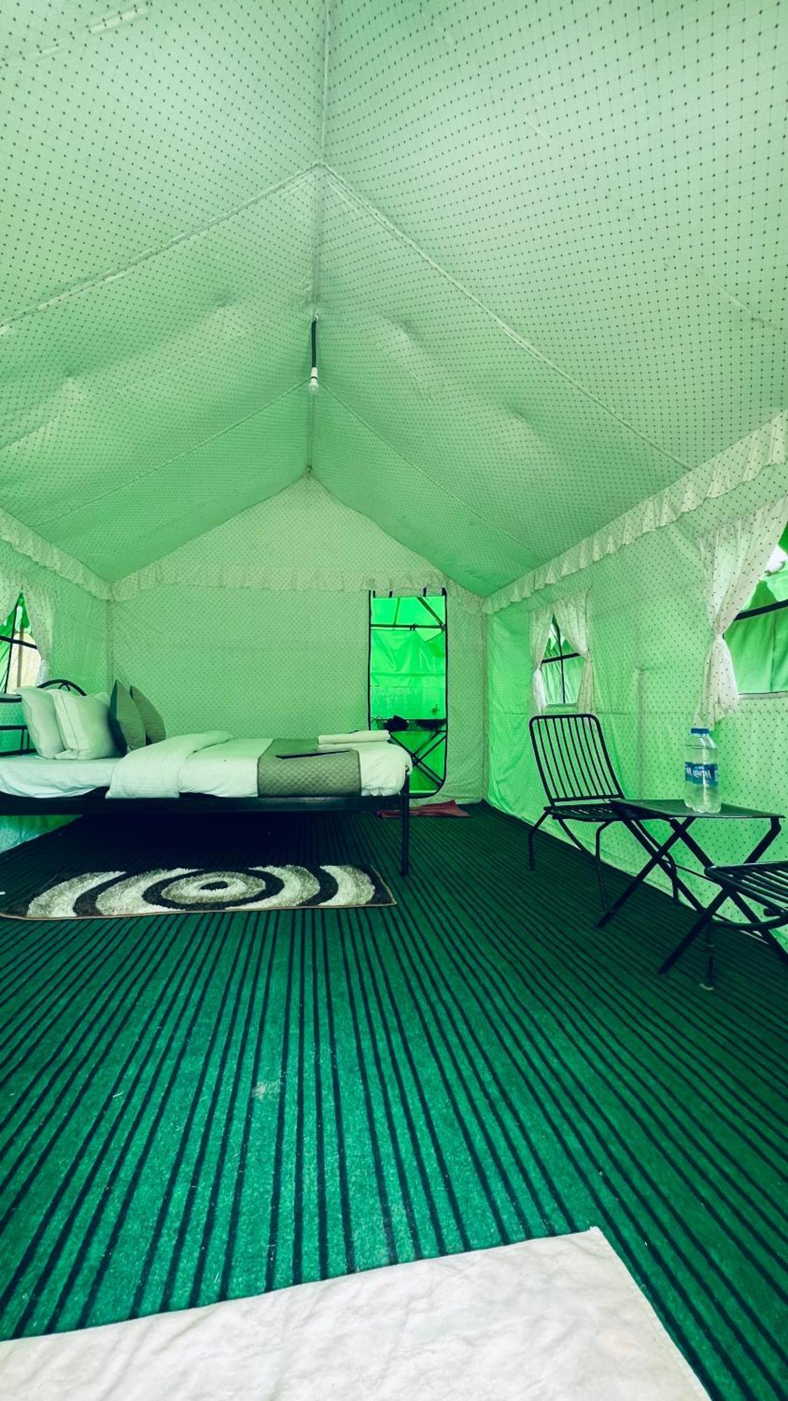 Himalayan Riverside Swiss Cottage Tents, Manali Luaran gambar